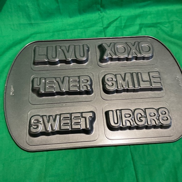 Wilton Other - Like New Wilton Cake Cookie Pan Non Stick Heart Valentines Love Baking